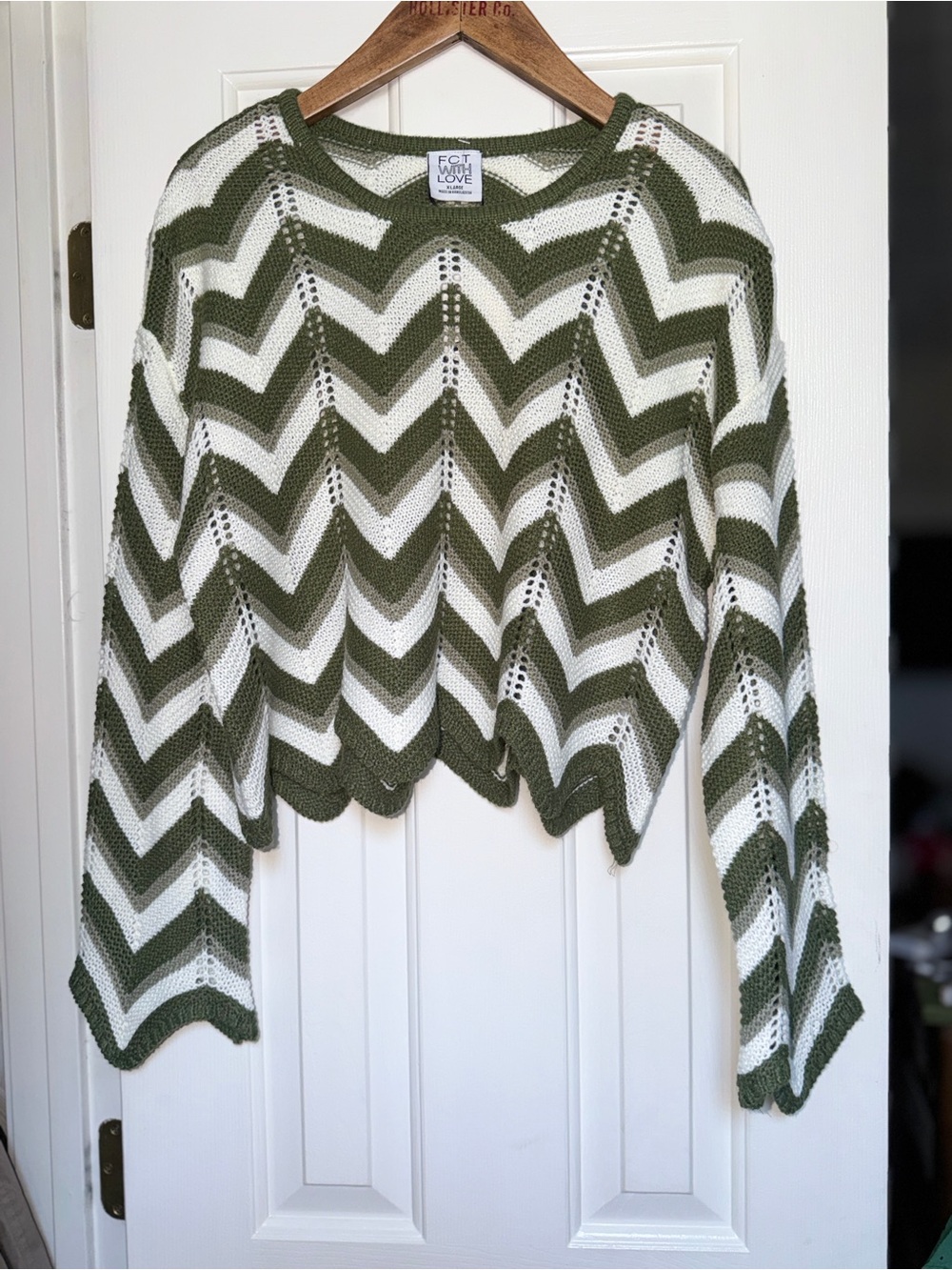 FCT with Love Olive & White Chevron Knit Cropped sweater with zig zag edge. XL